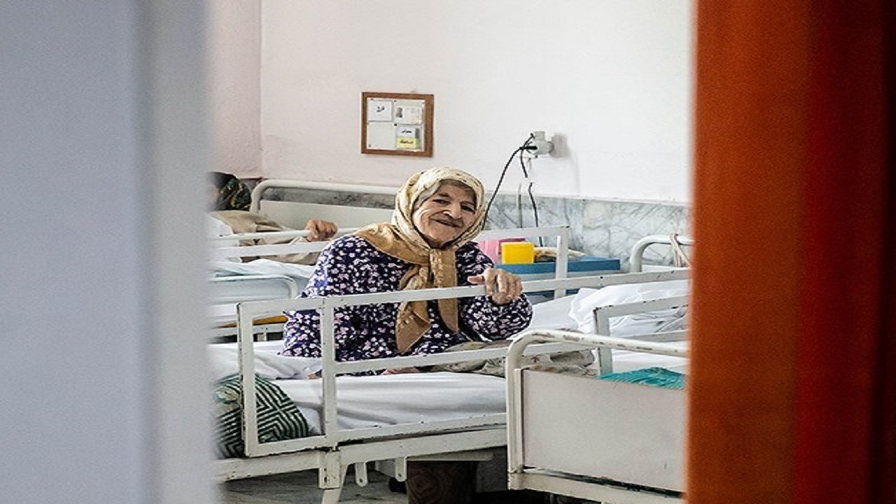 زنان سالمند تنها شناسایی می‌شوند