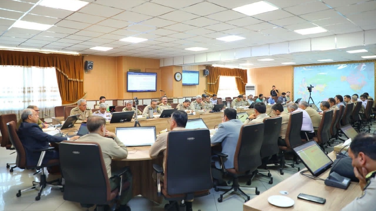 ظهور قطب‌های جدید قدرت یکی از دلایل تضعیف آمریکا است