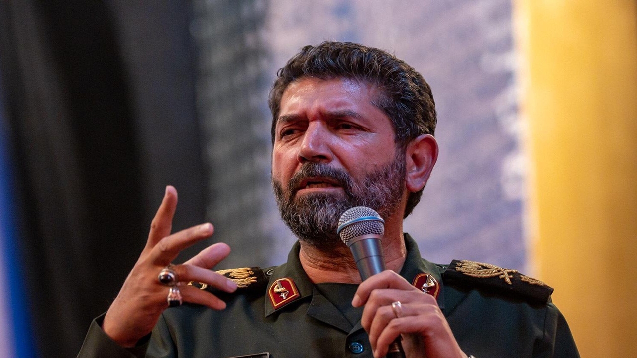 سردار حسن‌زاده: بدون برابری تجهیزاتی در جنگها، پیروز شدیم