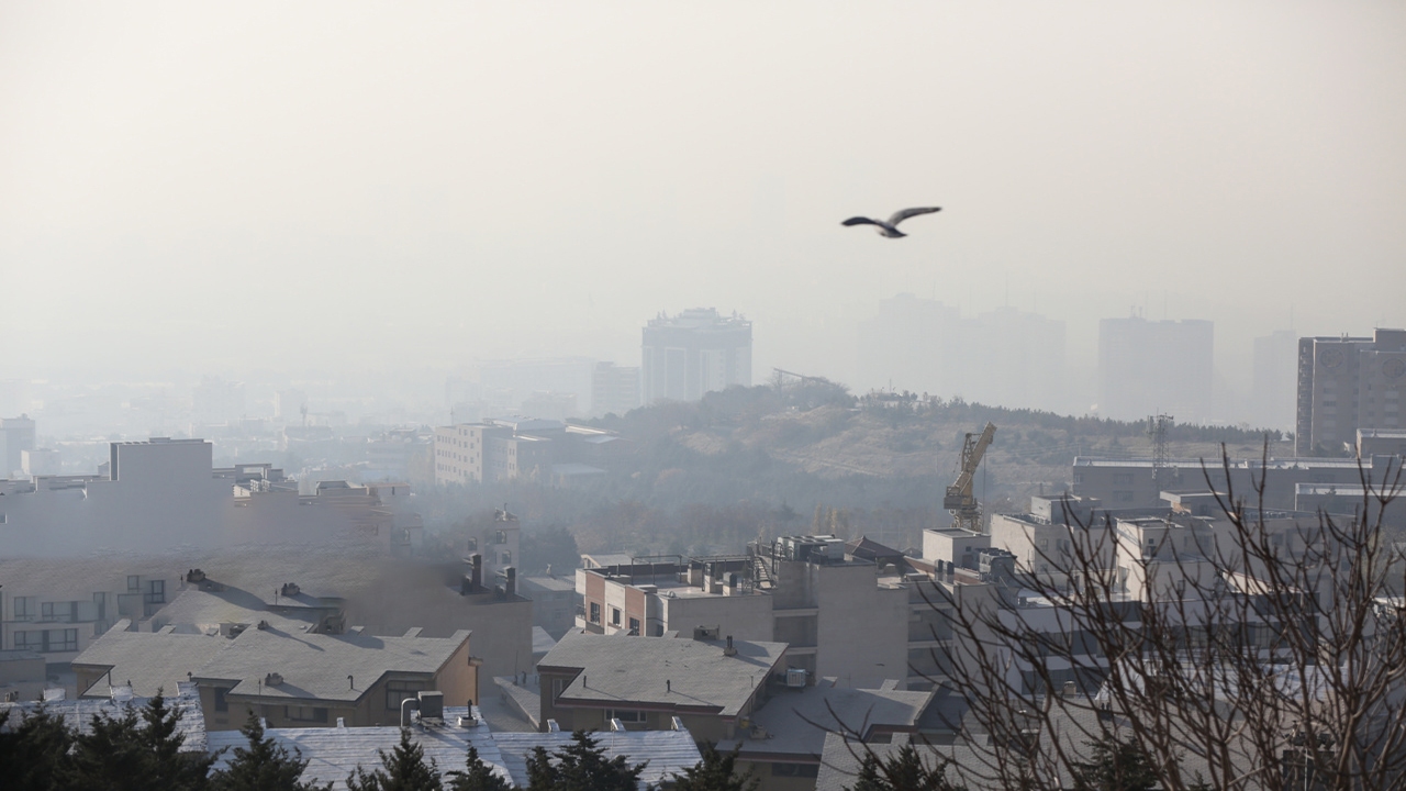 ماندگاری گرد و خاک تا آخرهفته؛ هوای تهران چهار درجه گرم می‌شود
