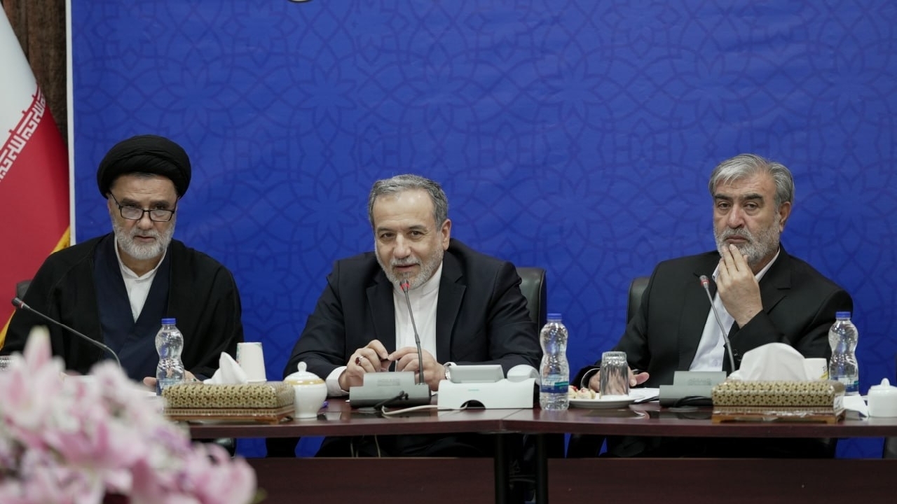 تداوم تلاش‌های وزارت امور خارجه برای صیانت از حقوق ملت ایران در بهره‌مندی از انرژی هسته‌ای