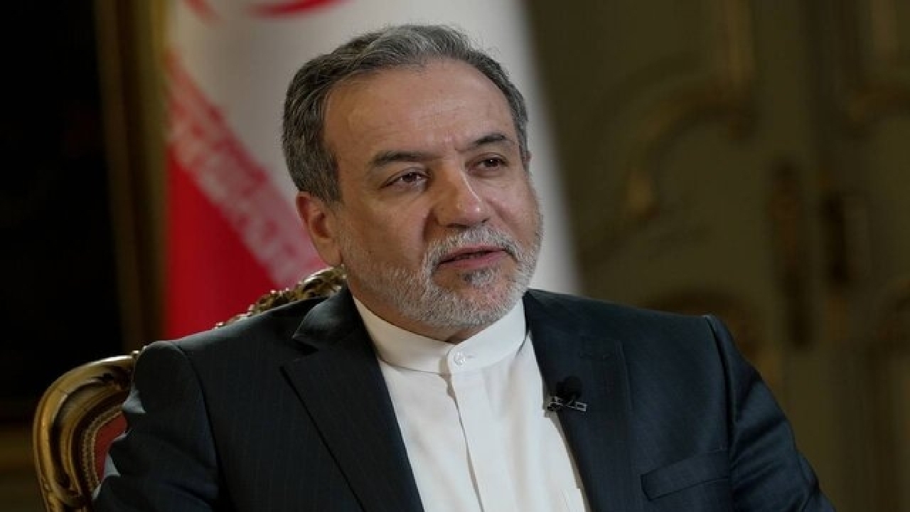 عراقچی: فرماندهان و سربازان دلاور نیروی انتظامی، حافظ امنیت و آرامش کشور هستند