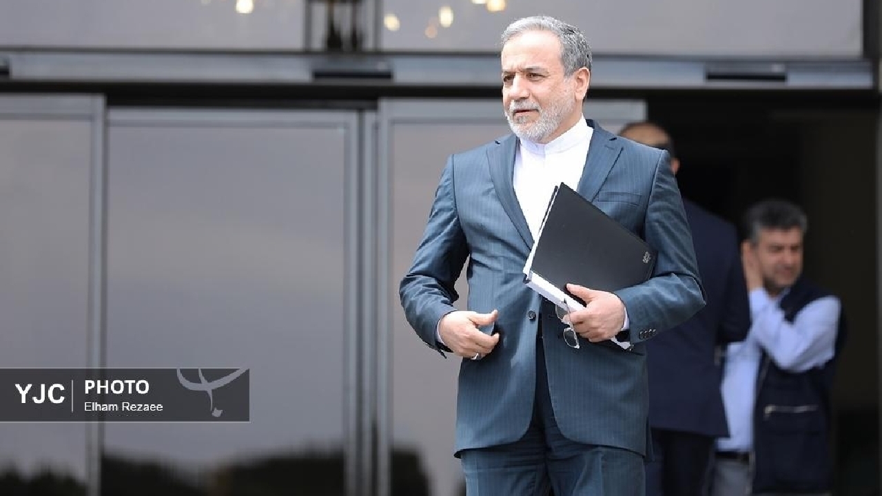 عراقچی: تماسی با ویتکاف نداشته‌ام