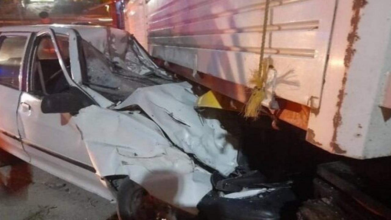 برخورد پراید با کامیون در بزرگراه بابایی یک کشته برجای گذاشت