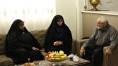دیدار دستاندرکاران جشنواره فیلم عمار با خانواده مهدیه اسفندیاری