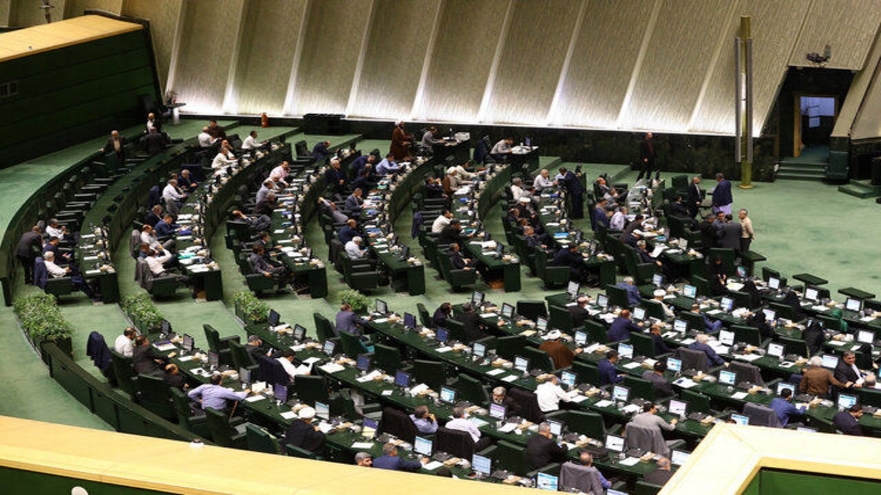 تعیین تعاریف قانونی طرح ملی هوش مصنوعی در مجلس