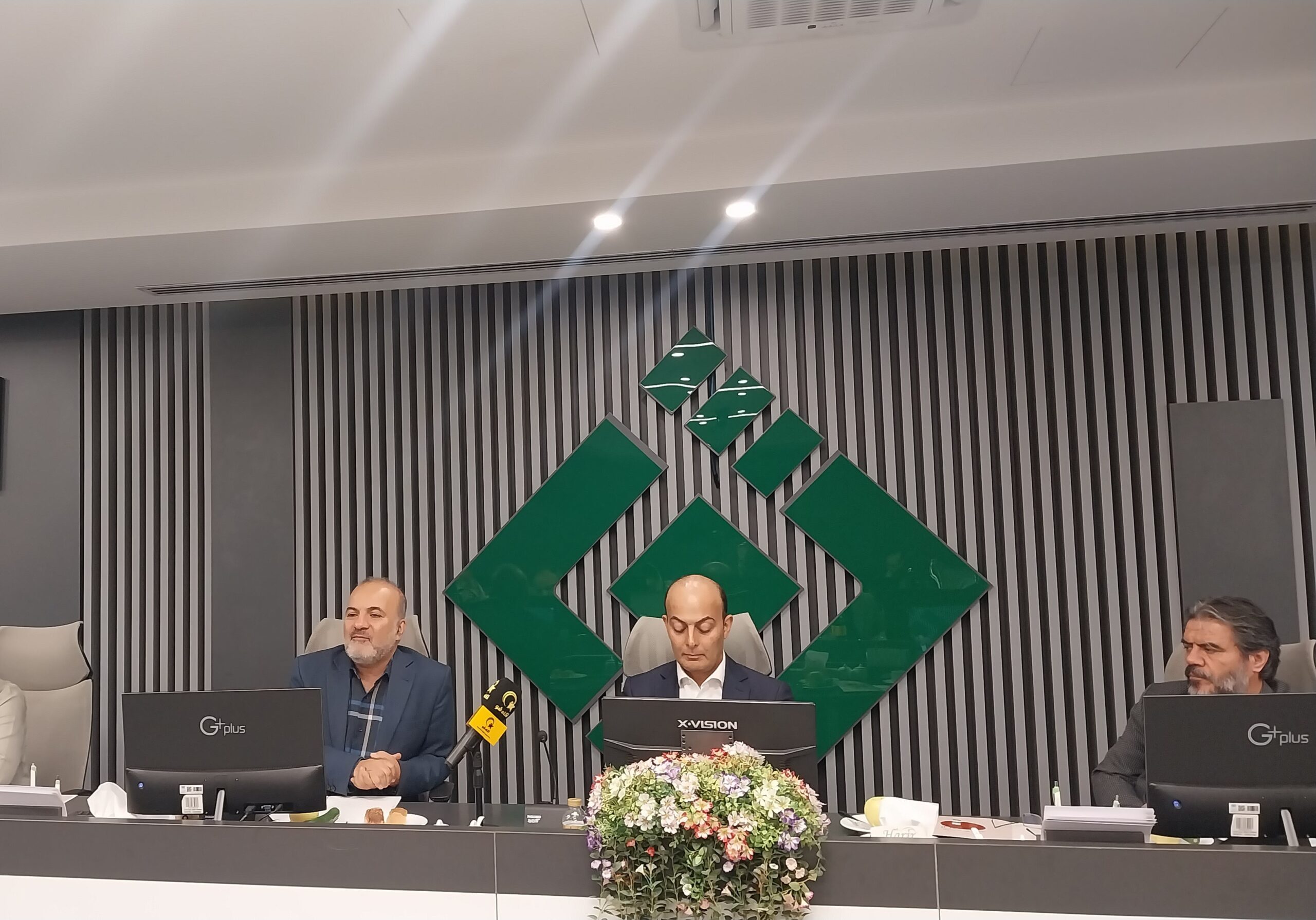 صنعت بیمه کشور به اندازه سایز اقتصاد بزرگ نشده/ تامین اجتماعی و بیمه درمان تکمیلی در کشور ما با مشکلاتی مواجه است