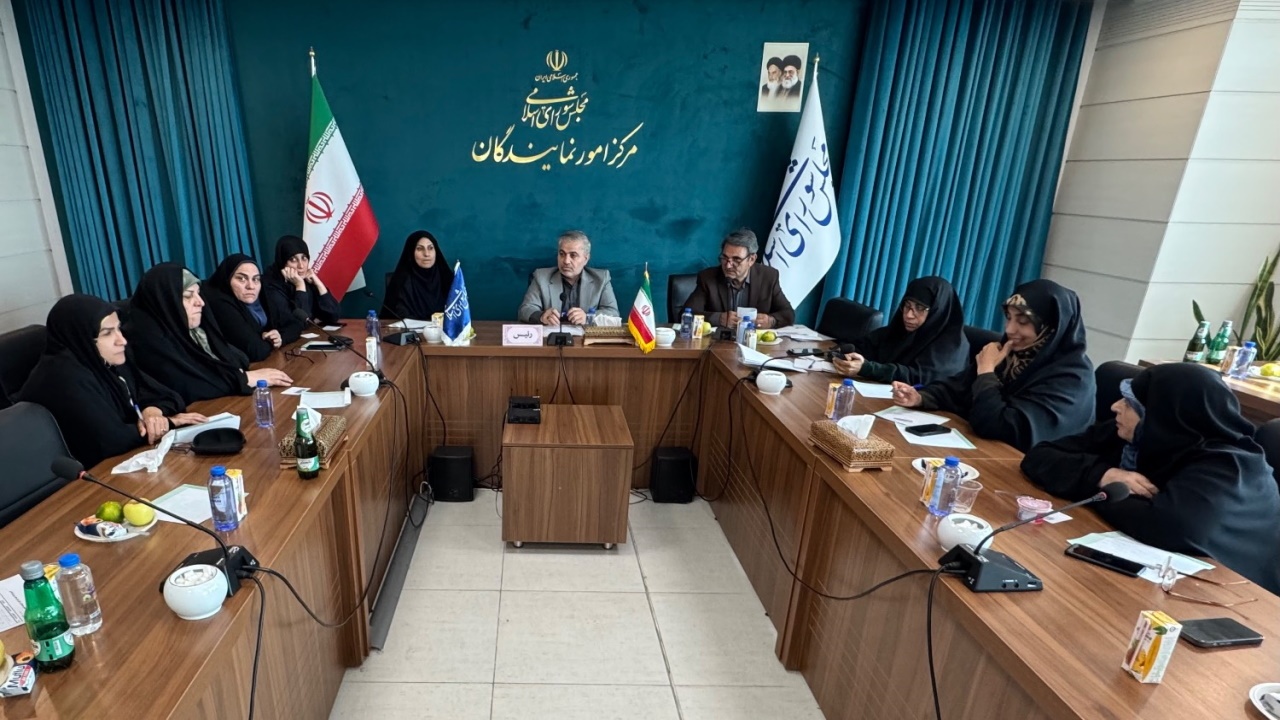 انتخاب هیئت‌رئیسه مجمع بانوان ادوار مجلس