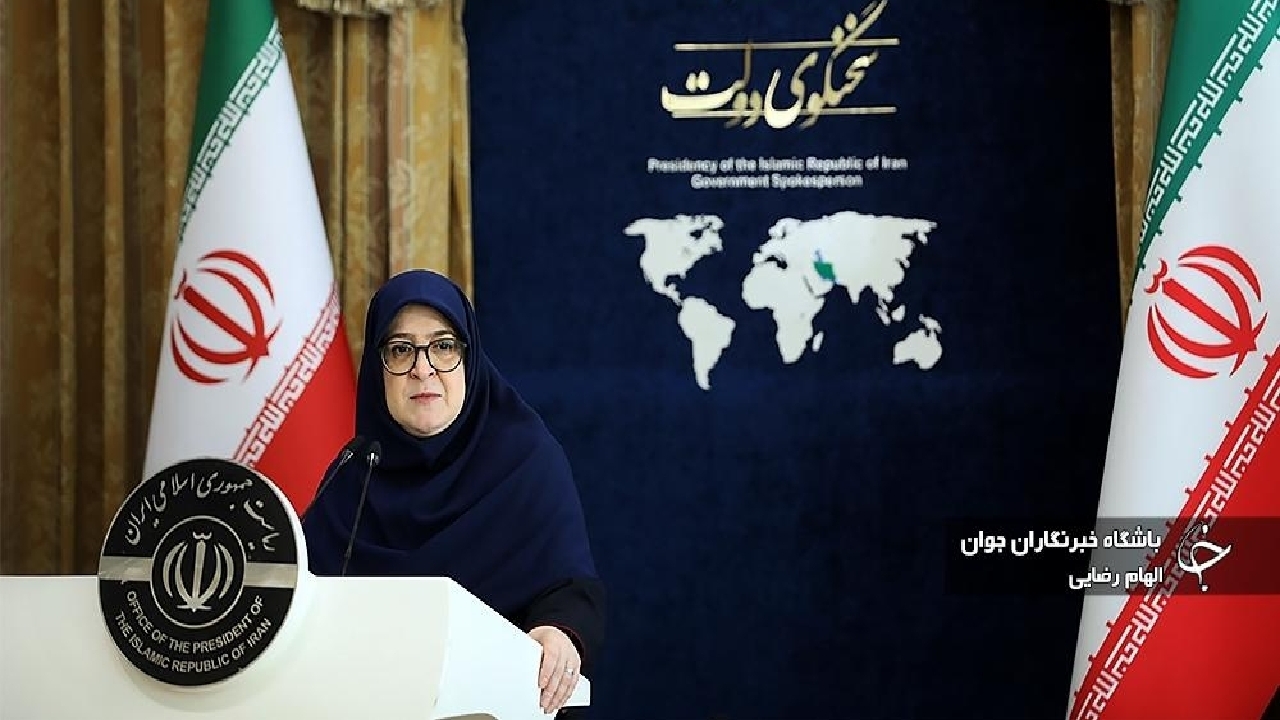 مهاجرانی: دولت کارگروه‌هایی برای رفع موانع تولیدکنندگان تشکیل داده است/ اعتبارِ کارت رفاهی به ۵ میلیارد ریال افزایش یافت