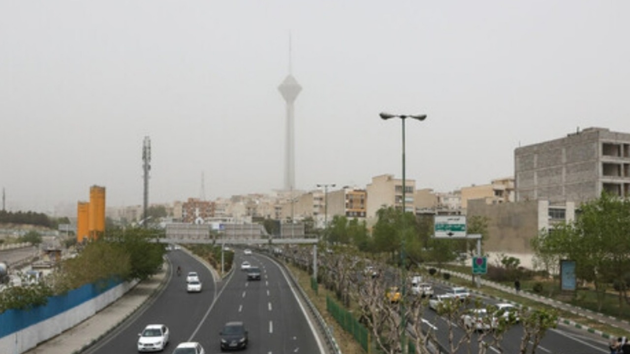 مهرماه آلوده تهران؛ پایتخت نشینان فقط ۱۰ روز هوای مطلوب تنفس کردند