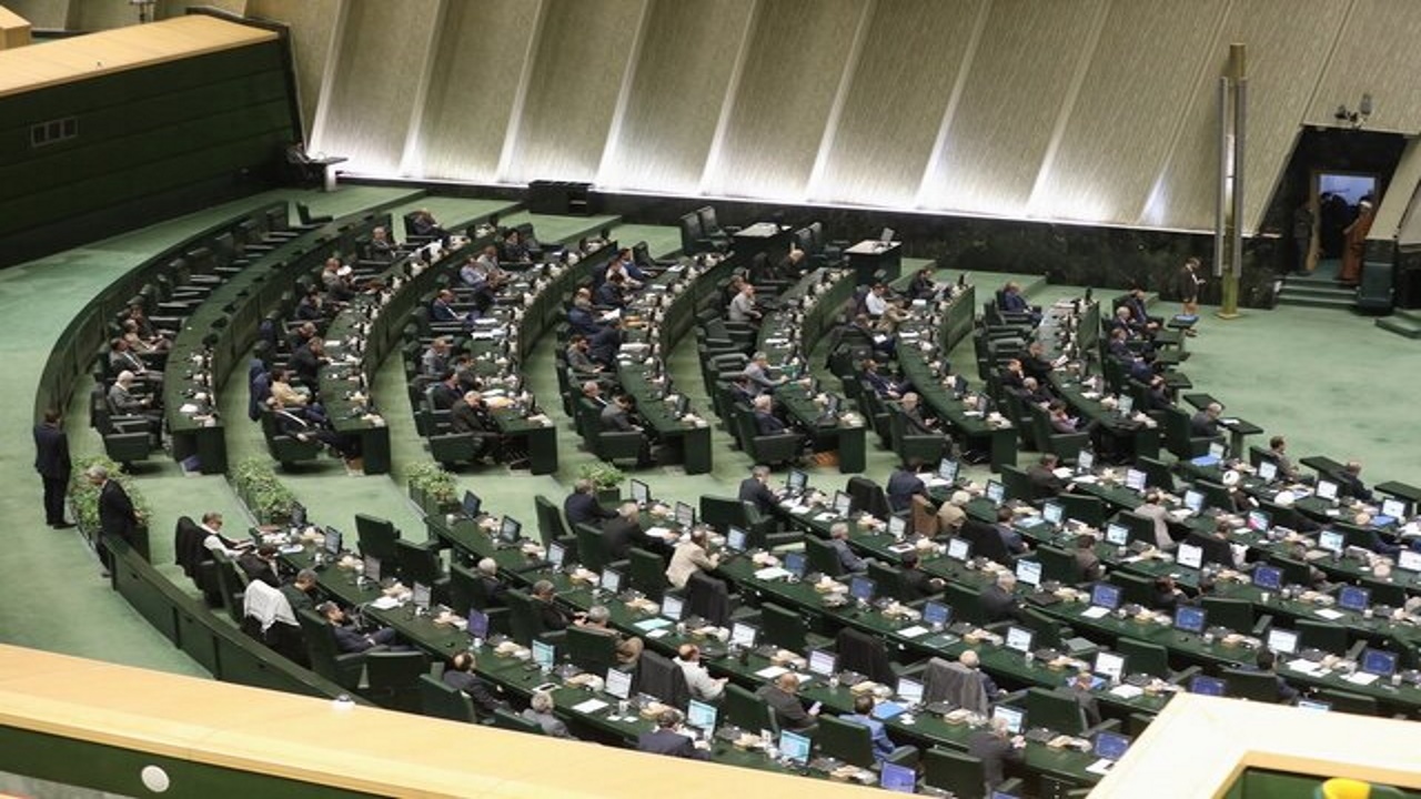 تعیین اختیارات سازمان ملی هوش مصنوعی در مجلس