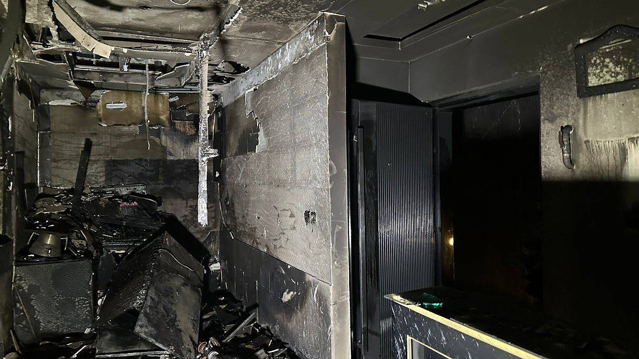 آتش‌سوزی ساختمان اداری در بزرگراه ستارخان