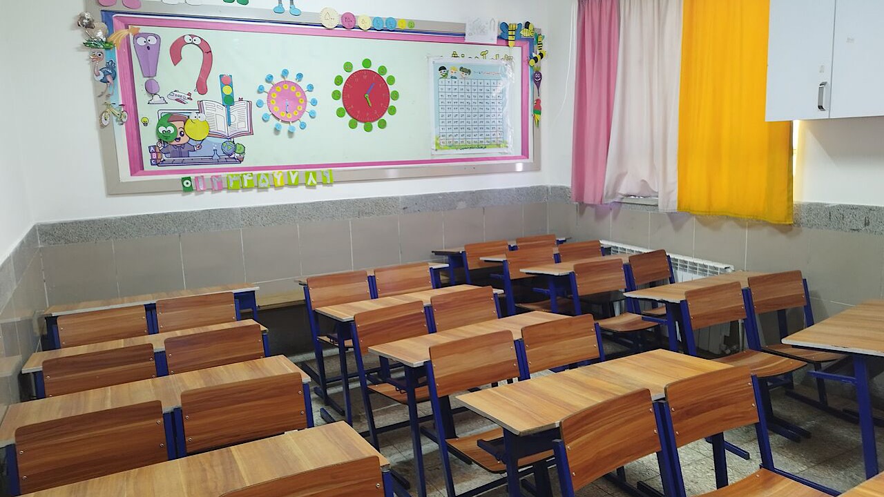 استاندار تهران: با خروج اتباع غیرمجاز ۳۲۰۰ کلاس درس در پایتخت خالی شد