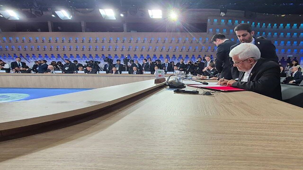 معاون اول رئیسجمهور سند همکاریهای اعضای شانگهای را امضا کرد