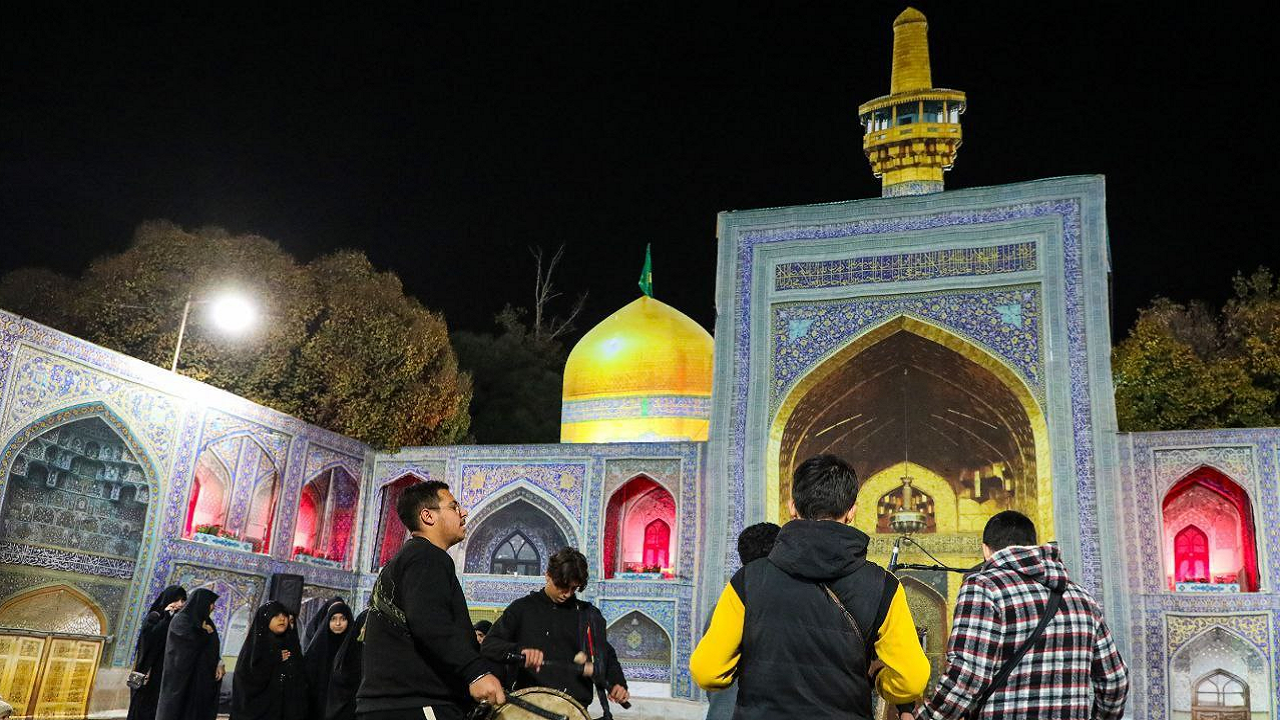 اجتماع امت فاطمی با بازنمایی صحن انقلاب در شرق تهران