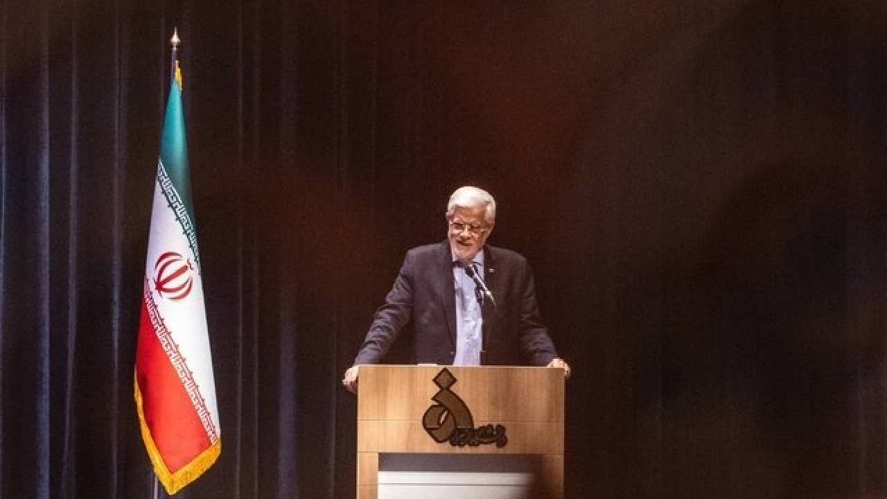 عارف: به باز پیکربندی جدی در نظام مدیریتی کشور نیازمندیم