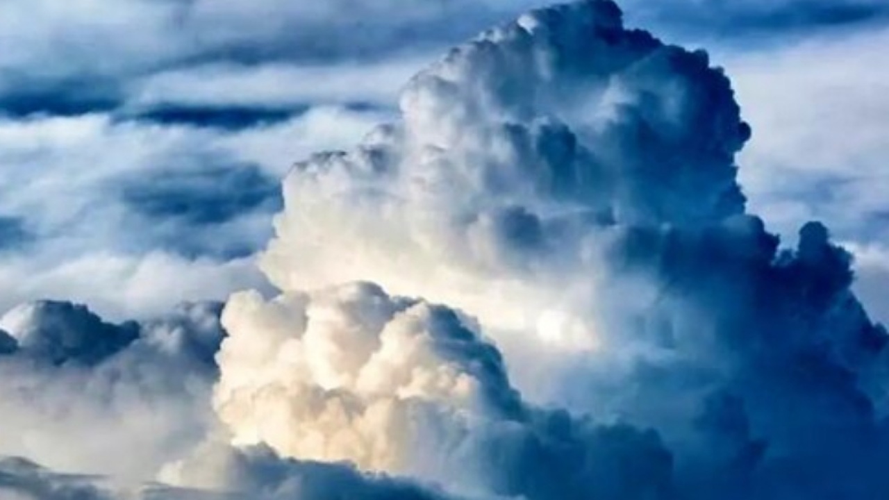 عملیات گسترده هوایی نیروی هوافضای سپاه برای بارور سازی ابر‌ها