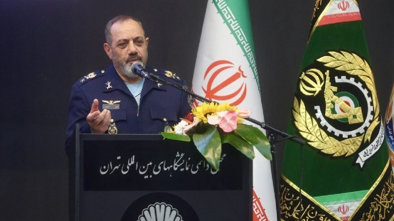 وزیر دفاع: محدودیتی برای پیشرفت زنان ما وجود ندارد