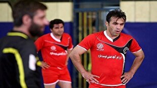 پرسپولیس از سوی فدراسیون فوتبال خلع سلاح شد/ اورونوف جزء ۵ خارجی برتر فوتبال ایران است