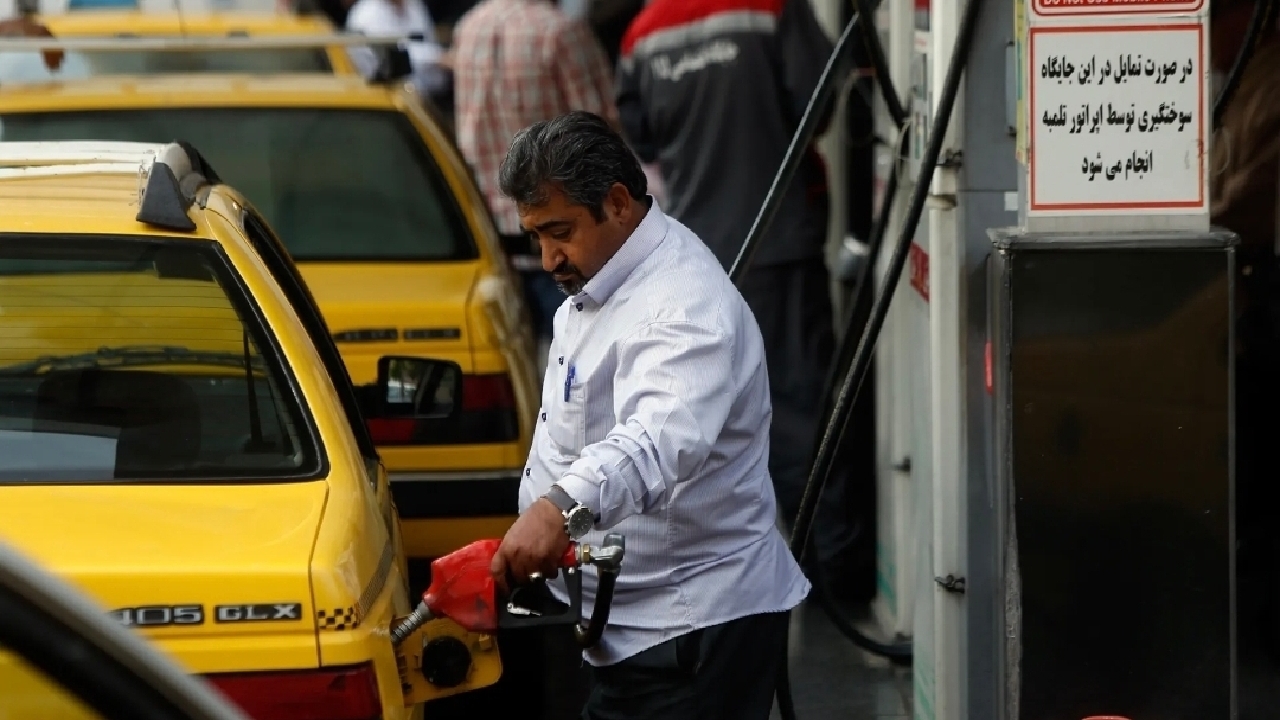 نجفی: تعیین نرخ کرایه تاکسیها فقط در صلاحیت شورای شهر است