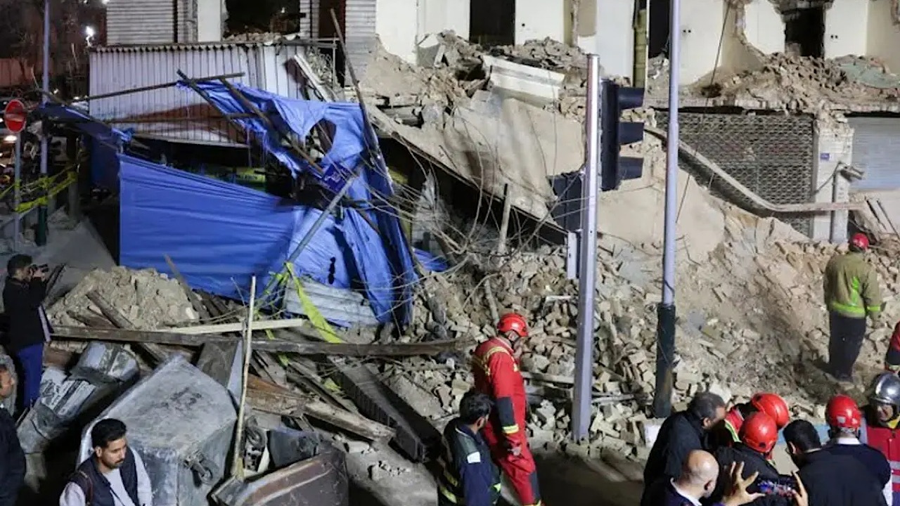 ریزش آوار در یافتآباد تهران؛ چهار نفر نجات یافتند