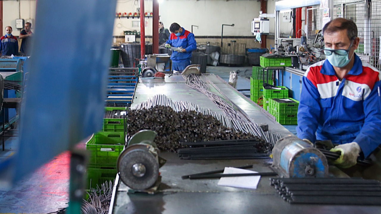 آغاز طرح پرداخت یارانه دستمزد شاغلین واجد شرایط در ۹۱ شهرستان کمبرخوردار کشور