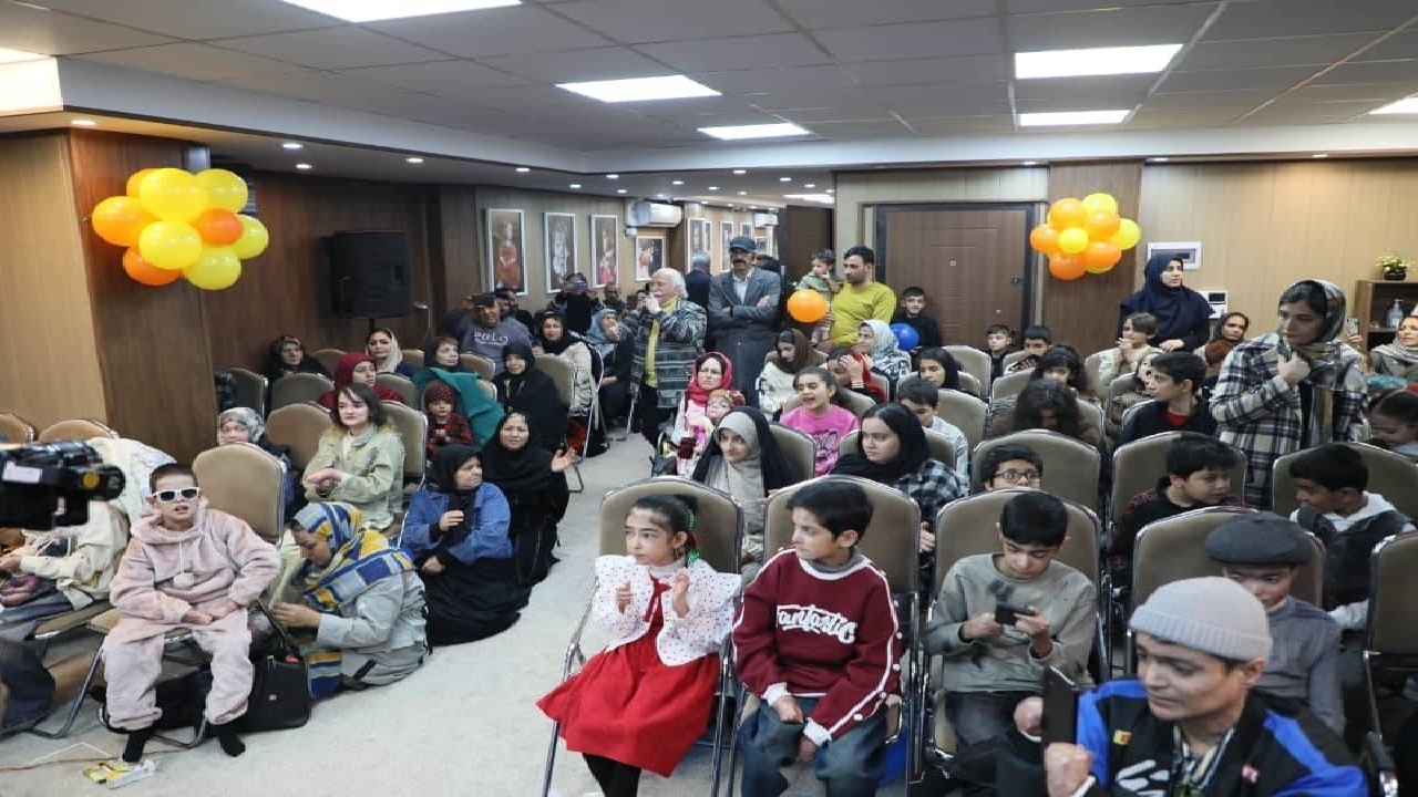 خانهای بی میزبان بیماران پروانهای در جشن یلدای ۱۴۰۴ شد