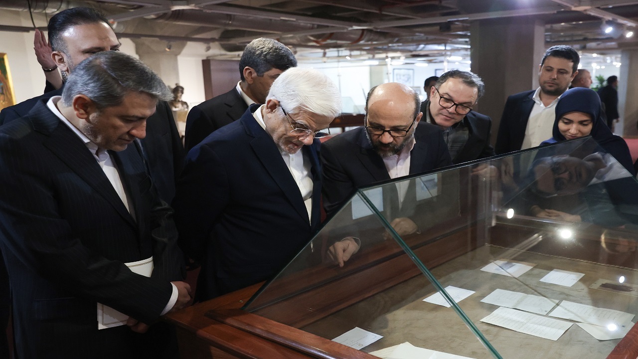 عارف: کتابخانه ملی می‌تواند نقش موثری در مقابله با توطئه ایران‌هراسی داشته باشد