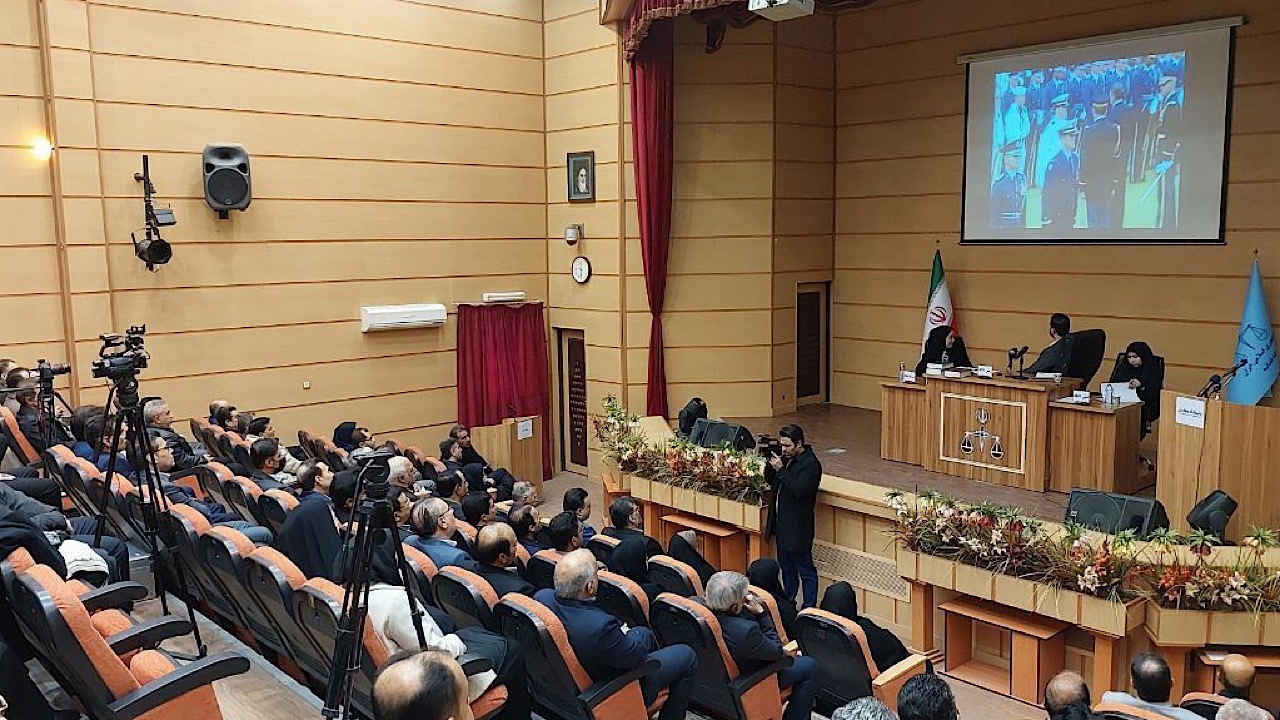 رسیدگی به دادخواهی خانواده شهدا و جانبازان بمباران زمین فوتبال روستای چوار استان ایلام