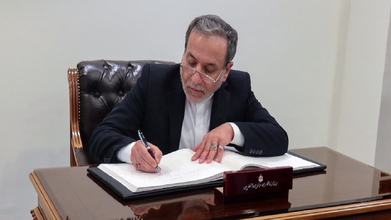 عراقچی: تهدید‌های ترامپ علیه ایران نقض فاحش حقوق بین‌الملل و منشور ملل متحد است