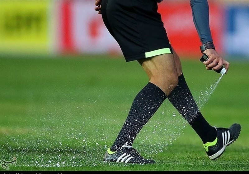 دو داور فوتبال محروم شدند