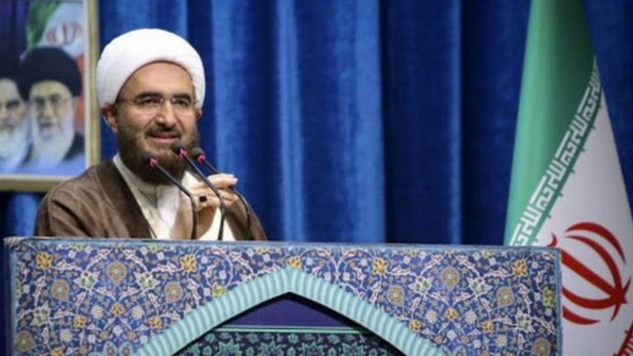 حل مشکلات معیشتی در صدر اولویتهای نظام است/مسئولان در پاسخگویی فوریت داشته باشند