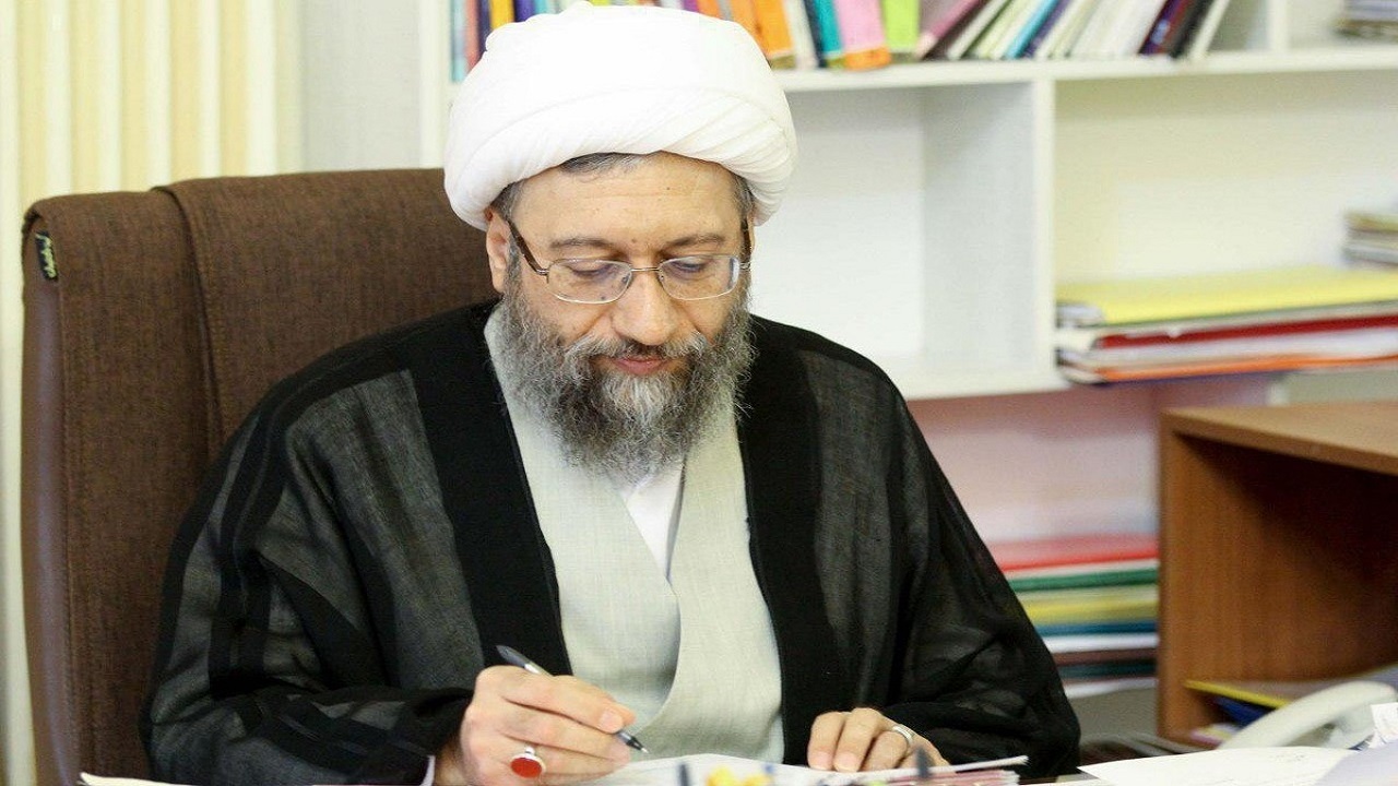 آملی لاریجانی: تهدید علیه ایران، حماقت است