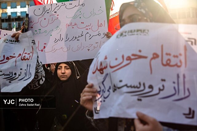 اعتراض و آشوب؛ تلاقی شعارها