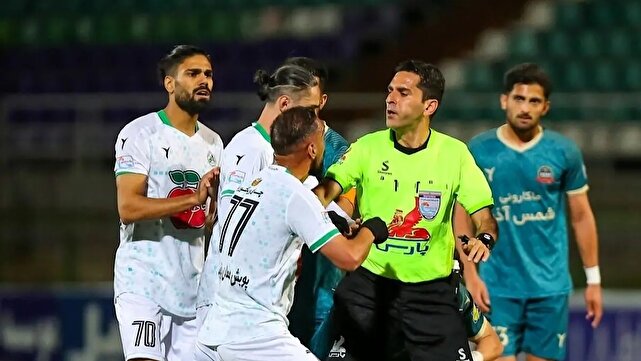 قضاوت بنیادیفر و حیدری برای استقلال و پرسپولیس