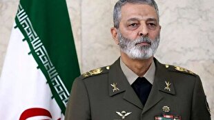 پاسداران انقلاب لحظهای از حضور در صحنههای نیاز کشور دریغ نخواهند کرد