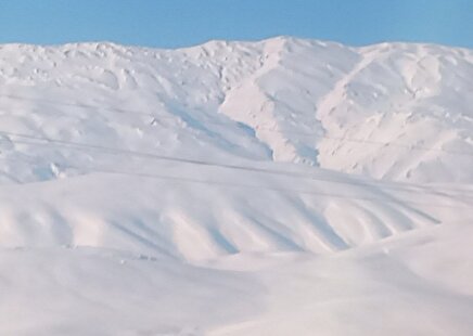 تصویری زیبا از طبیعت یکدست سپید کوه «کلک» فارسان