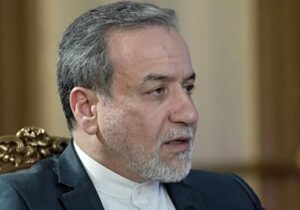 عراقچی: مذاکرات روز جمعه در مسقط برگزار می‌شود