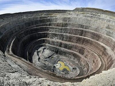 مشارکت مردم در تولید؛ کلید تحول بخش معدن از مسیر بورس کالا