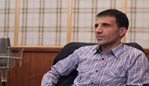 میرزاییان: وزن بازیکنان باتجربه تراکتور از نیمکت فنی بیشتر است