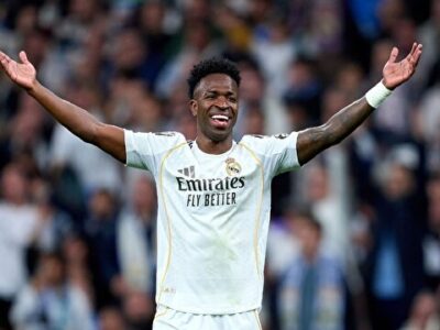 خلق لحظاتی زیبا در فوتبال توسط استاد گلهای دشوار + فیلم