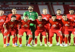 تراکتور ۱ – ۰ گل گهر/ تبریزیها به صدر رسیدند + فیلم