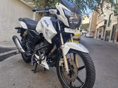 آپاچی ۱۸۰،موتوری که خلافکار ها سوارش شدند هم پلیس ها !