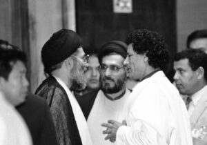 آیت‌الله‌ خامنه‌ای به قذافی: اسم خلیج‌فارس غیرقابل تغییر است/چهارنفری که از اول منافقین شناختند