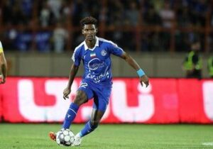 استقلال به وکلای اروپایی متوسل شد