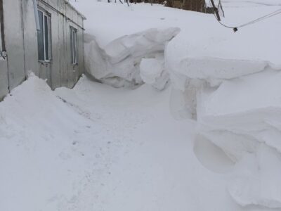 عکس: حجم سنگین و ارتفاع شگفت انگیز برف در حوالی سقز