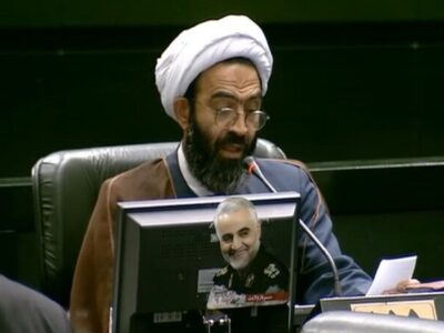 نماینده‌خمینی‌شهر مخالف گواهینامه موتور برای زنان