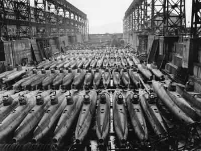 زیردریایی‌های کوچک ایران؛ قدرتی که زیر سطح آب شکل می‌گیرد، نه روی عرشه