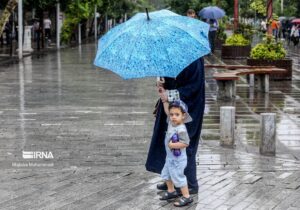 آسمان غرب و البرز بارانی می‌شود