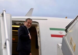 عراقچی در راه بازگشت به تهران